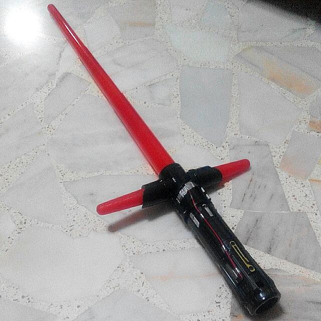 star wars the force awakens kylo ren deluxe electronic lightsaber