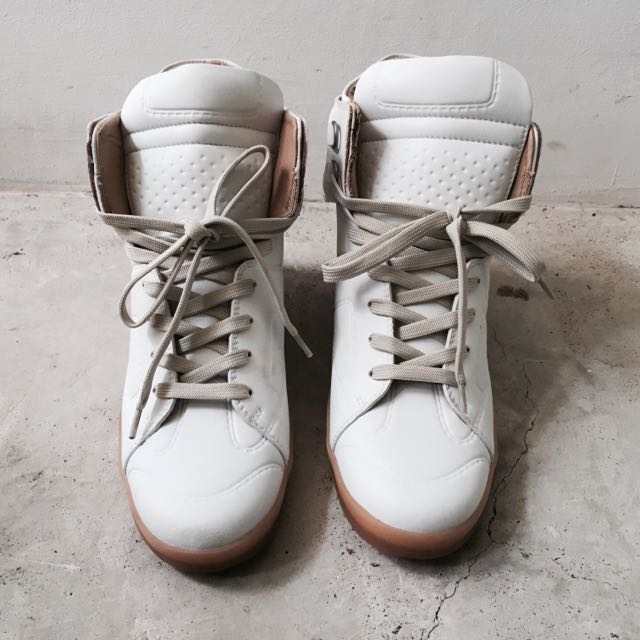 Margiela hotsell h&m shoes