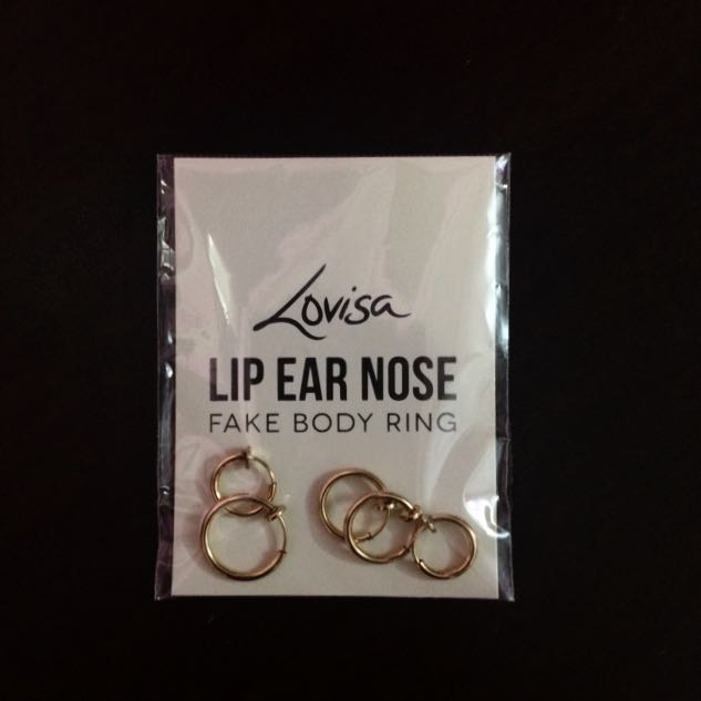 Fake piercings clearance lovisa