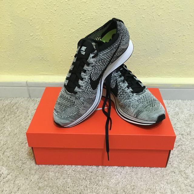 nike flyknit racer oreo womens