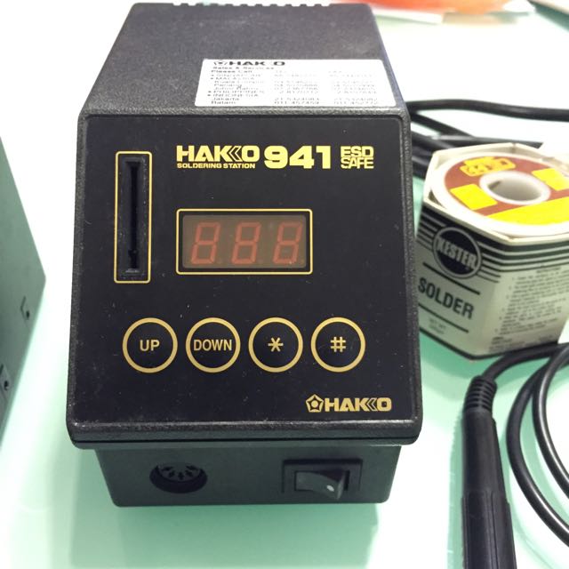Hakko Soldering Station