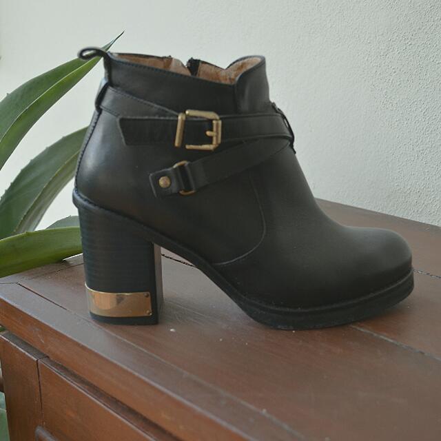 Topshop discount gold boots