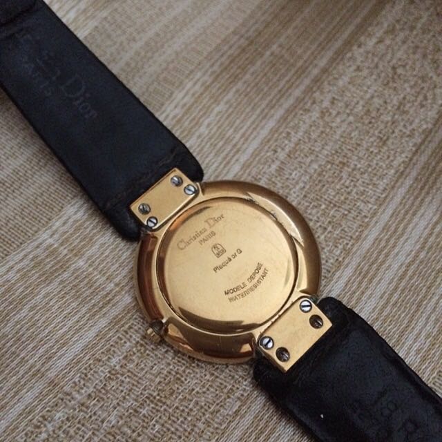 Christian dior outlet swiss made