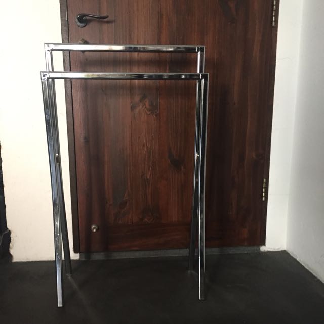 Howards storage towel rack 2025