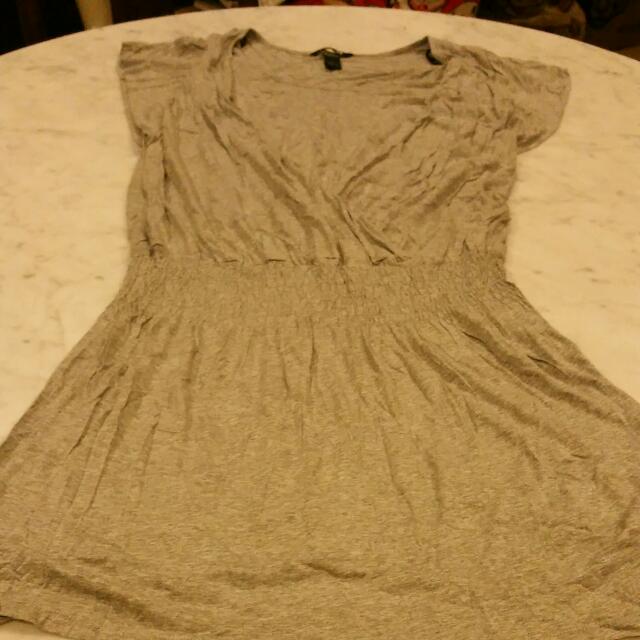 H M Mama Nursing Dress Washed But Not Worn Almost New Babies