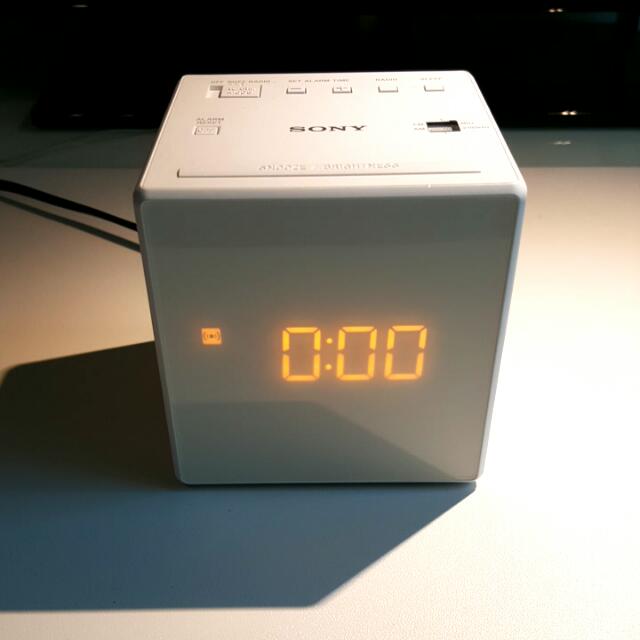 Sony Digital Alarm Clock And Radio, Furniture & Home Living, Home Decor