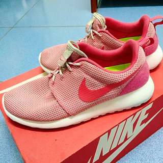 Nike Rosherun👟