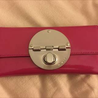 (Category: ) located in . Submitted by lara_tiptip (Listing ID 44474691, Image 1). Description: .