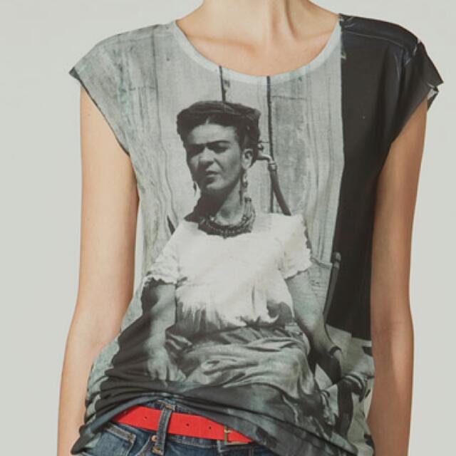 Zara Frida Kahlo 芙烈達t恤, 她的時尚在 