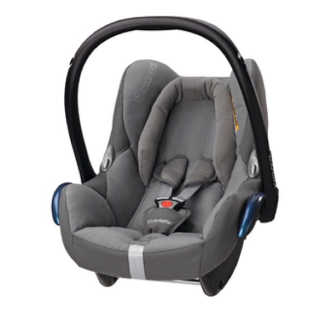 Maxi cosi store cabriofix 2015
