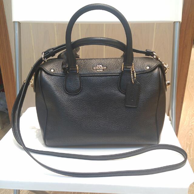 COACH BLACK MINI BENNETT, Luxury, Bags & Wallets on Carousell