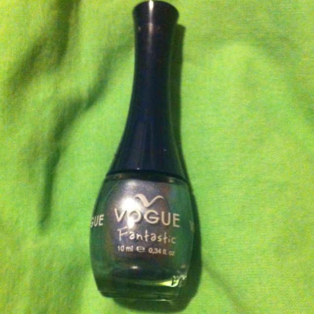 Discover 136+ vogue nail polish songngunhatanh.edu.vn