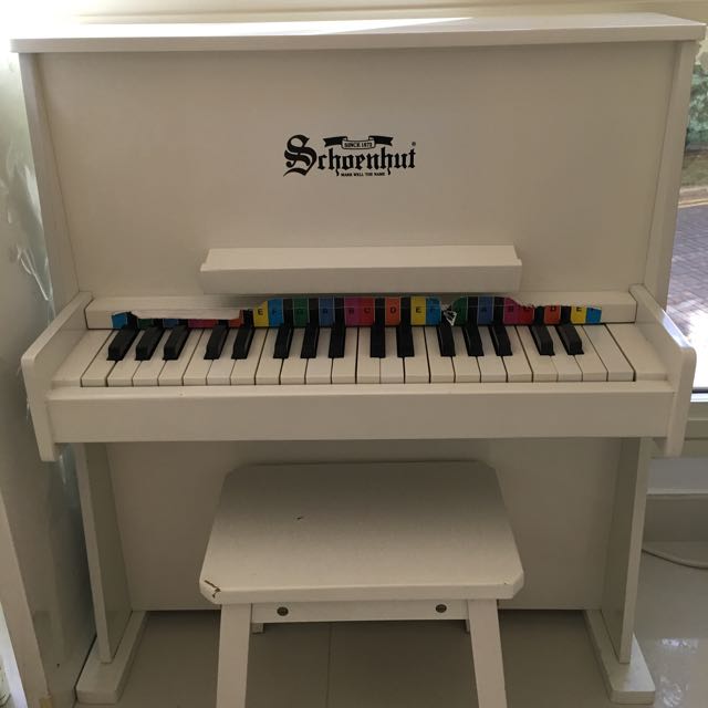 schoenhut 37 key piano