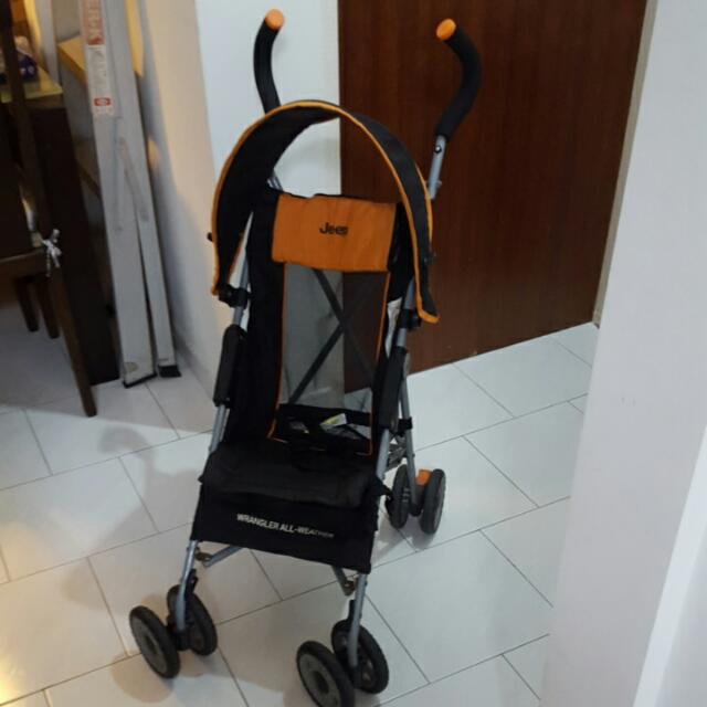 Free) Jeep Wrangler Stroller, Babies & Kids, Going Out, Strollers on  Carousell