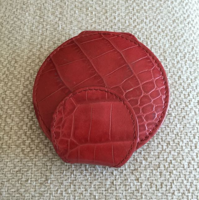 Makeup Mirror （分類：鞋墊）位於 Hong Kong。 由 heathercoopy 提交（商品編號 45046818，圖片 1）。簡介： 。