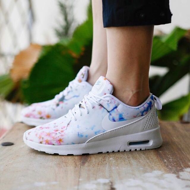 air max thea cherry blossom