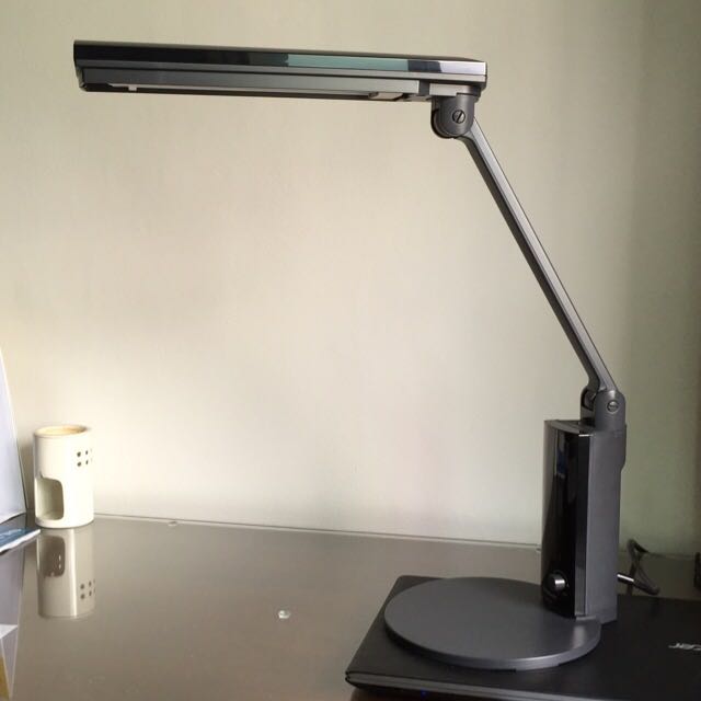 panasonic desk lamp
