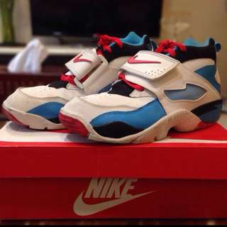Nike Diamond Turf