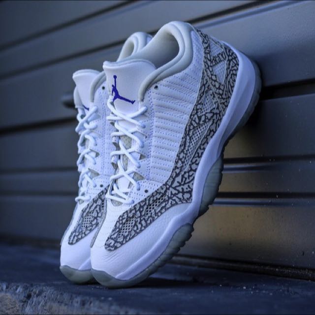 Air Jordan 11 IE Low Cobalt