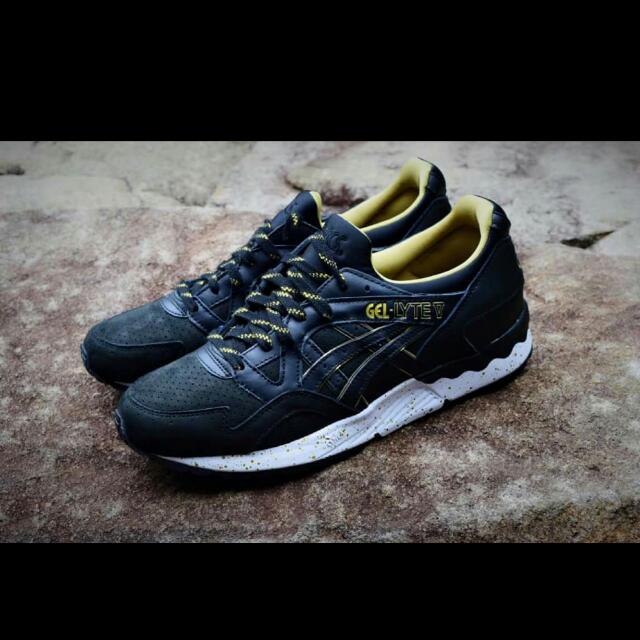 Asics Gel Lyte V Black and Gold