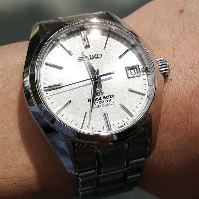 LNIB Grand Seiko SBGH001 Warranty till mid 2017 Luxury