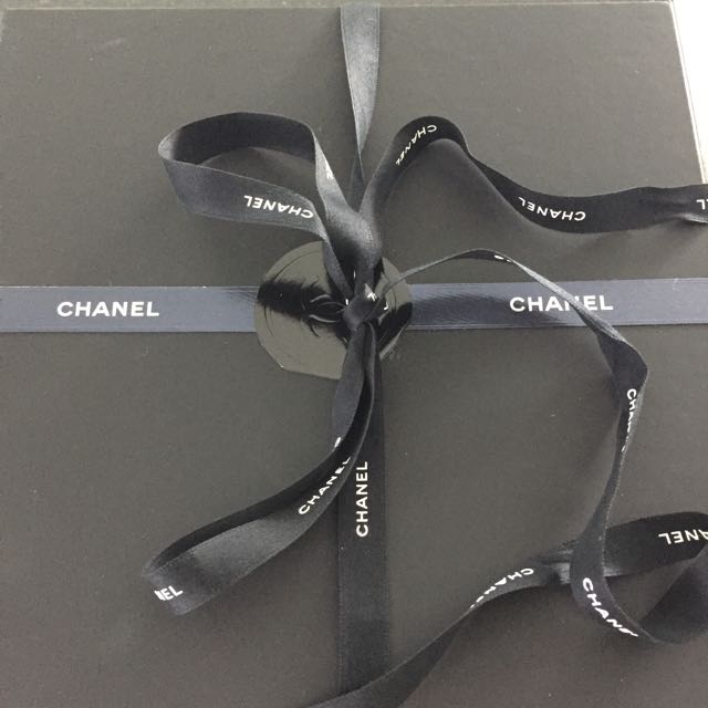 Chanel gift set - Genuine and NEW, Women's Fashion, Muslimah Fashion