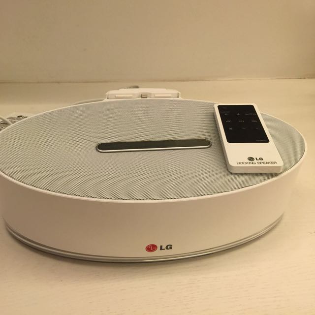 Wireless speaker With Lightning dock LG ND2530