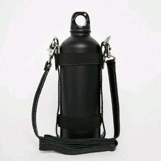 Flask 黑色水瓶