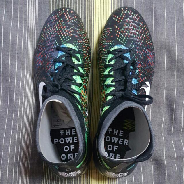Magista (Black History Month) Edition, Fashion, Activewear on Carousell