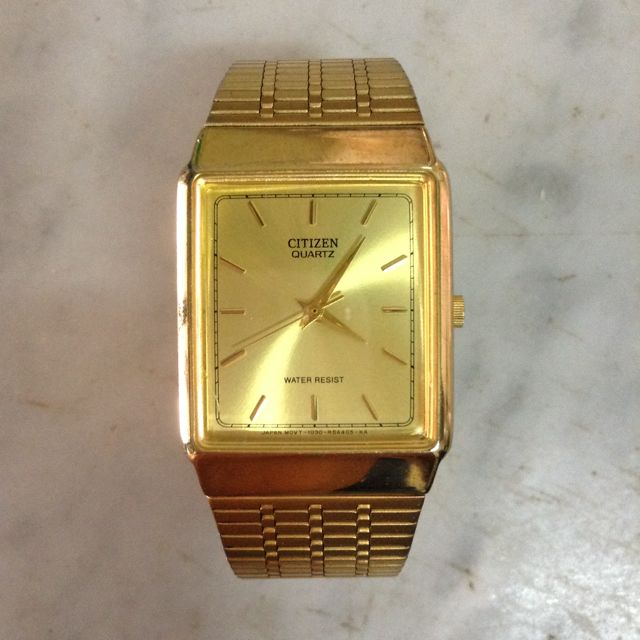 Gold plated citizen discount watch