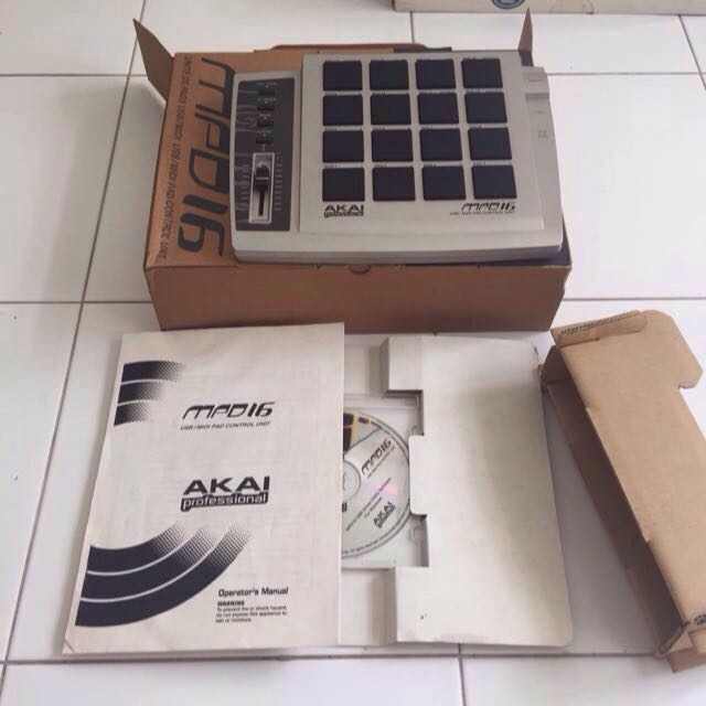 Akai MPD 16, Hobbies & Toys, Music & Media, Music Accessories on Carousell