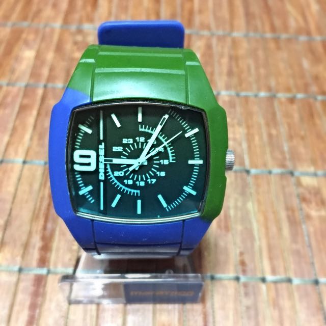 diesel watch green