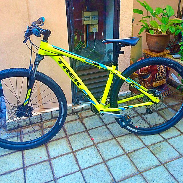 trek marlin 5 yellow