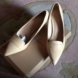 new urban & co heels