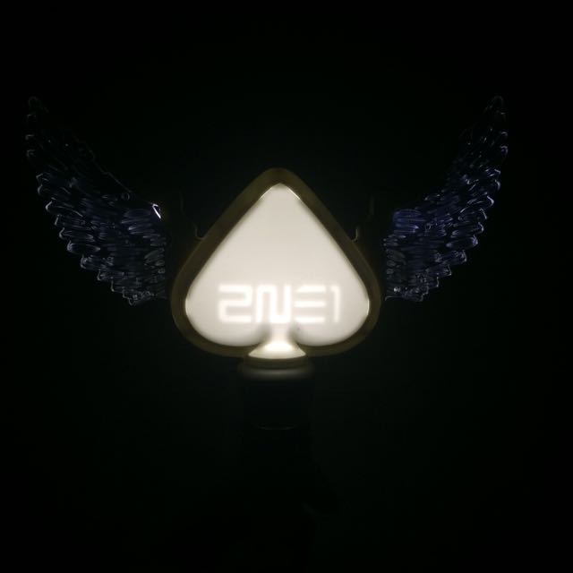 2NE1 Lightstick, Hobbies & Toys, Memorabilia & Collectibles, K-Wave on ...