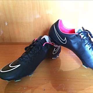 Nike Mercurial Vapor X Leather FG Soccer Cleat (Black