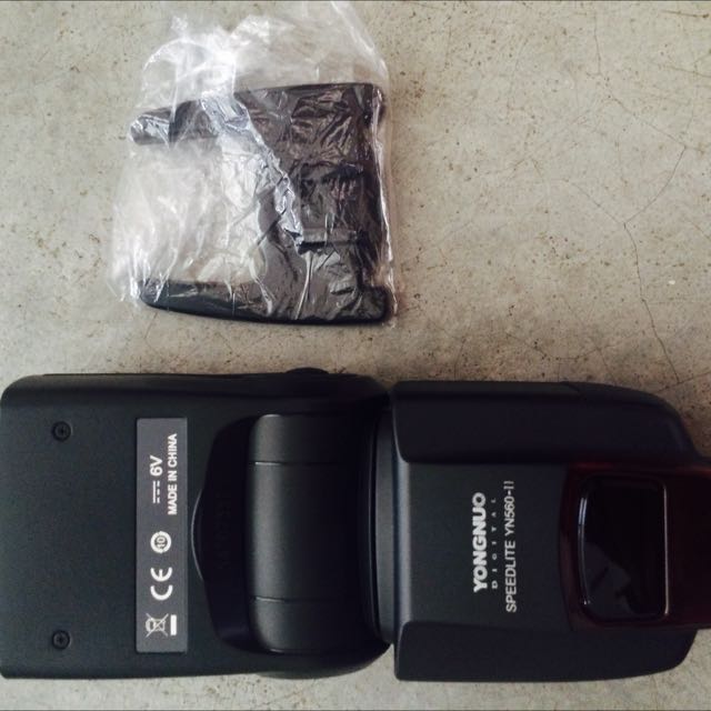 Yongnuo Flash, Photography, Photography Accessories, Flashes on Carousell