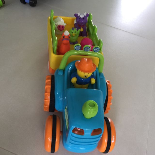 tractor with farm animals toy
