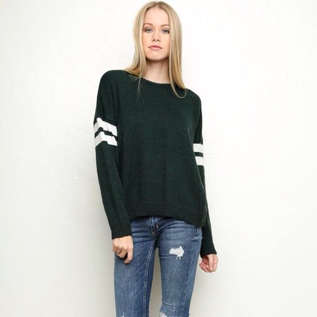 BN Brandy Melville Veena Pullover green Women s Fashion Tops Other Tops on Carousell