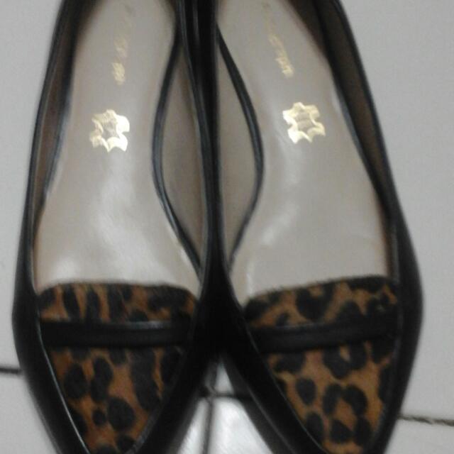Marks and 2024 spencer autograph shoes