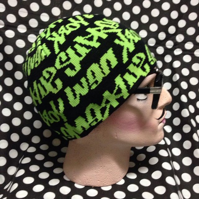 Supreme graffiti beanie sales