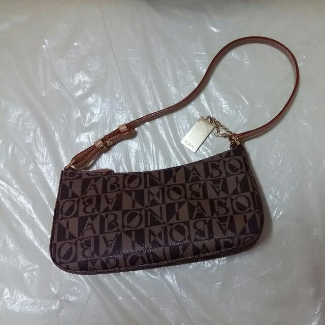 Wallet BONIA ORIGINAL PRELOVED, Women's Fashion, Bags & Wallets, Purses &  Pouches on Carousell