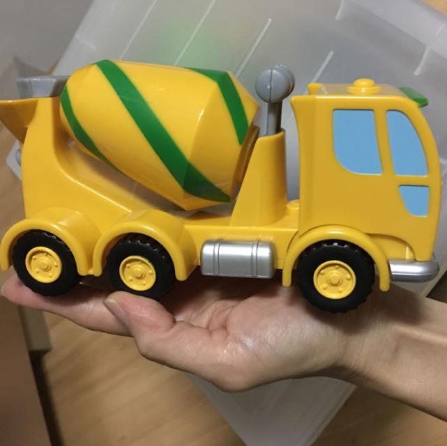 Tumbler the Cement/Concrete Mixer fm Bob the builder, Hobbies & Toys