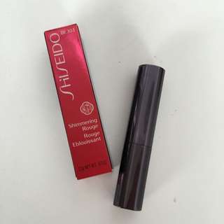 Shiseido Shimmering Rouge BE303