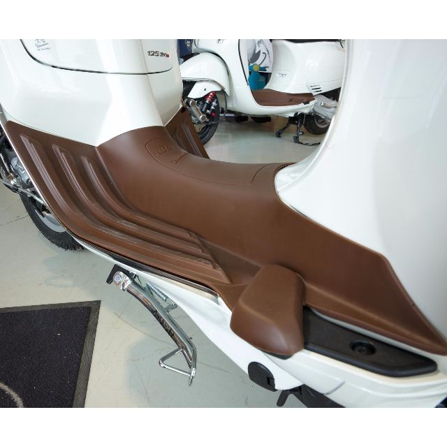 Vespa Floor Mat Primavera, Car Accessories on Carousell