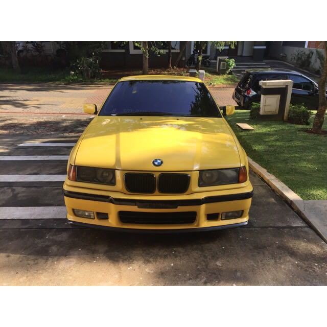 Bmw E36 320i MST Yellow Dakkar 1995, Mobil & Motor di Carousell