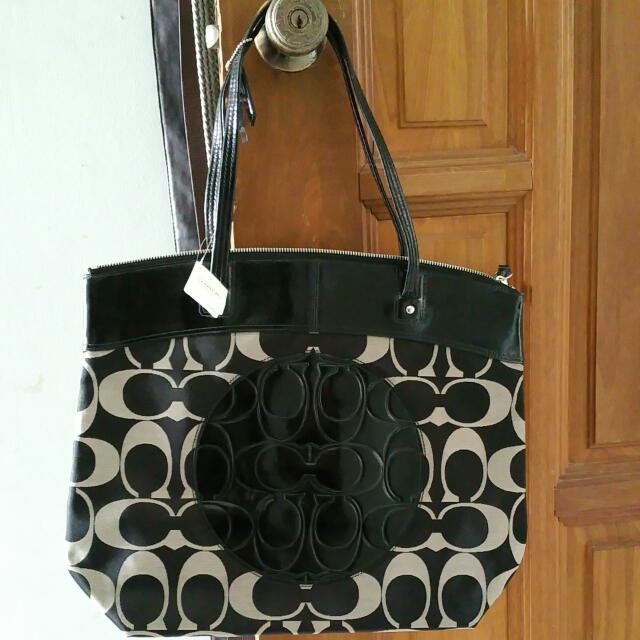 coach laura tote