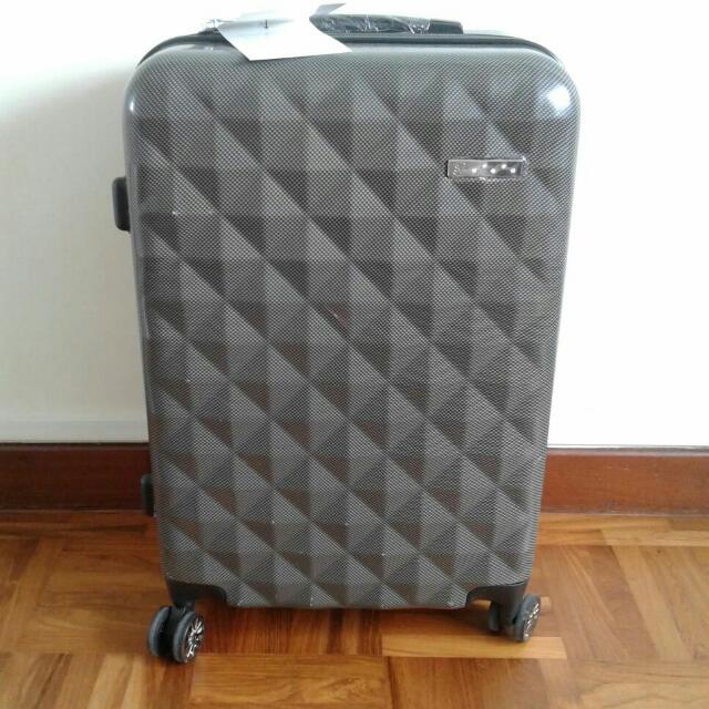 saro vinci luggage price