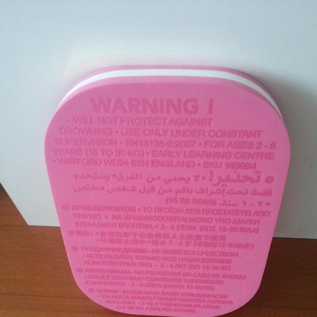 Swim Float (Category: Bathtub & Bath Accessories) located in Singapore. Submitted by hellokitty10 (Listing ID 46684976, Image 2). Description: Just bought yest. Only used it once. My gal finds it small for her as she prefers a bigger swim float. Item in Gd Condition: 9.5 / 10 .