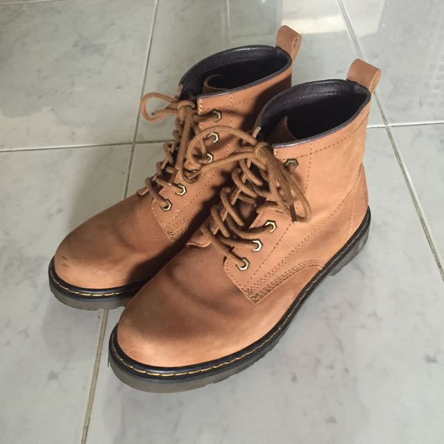 Hotwind boots online